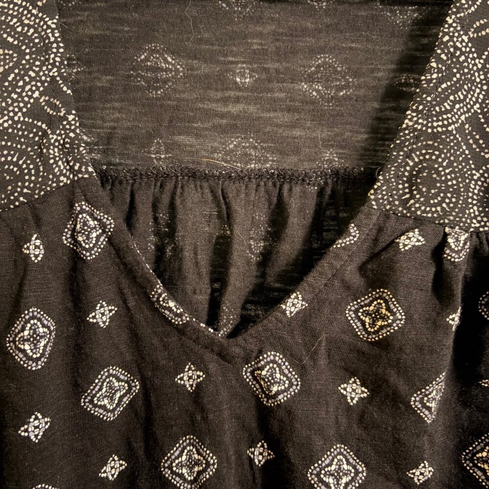 Lucky Brand Black and White Printed Ruffle Tank Top - Picture 3 of 7